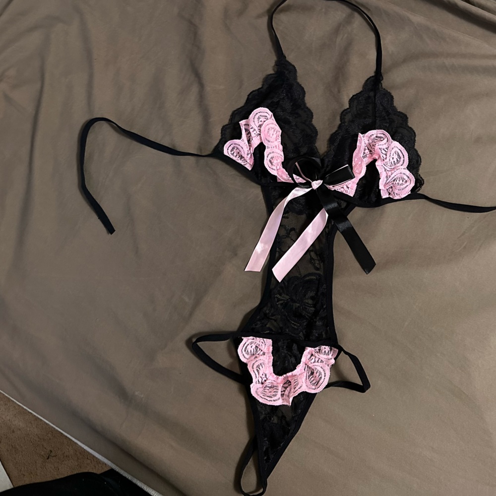 Black & Pink Lace Lingerie Teddy